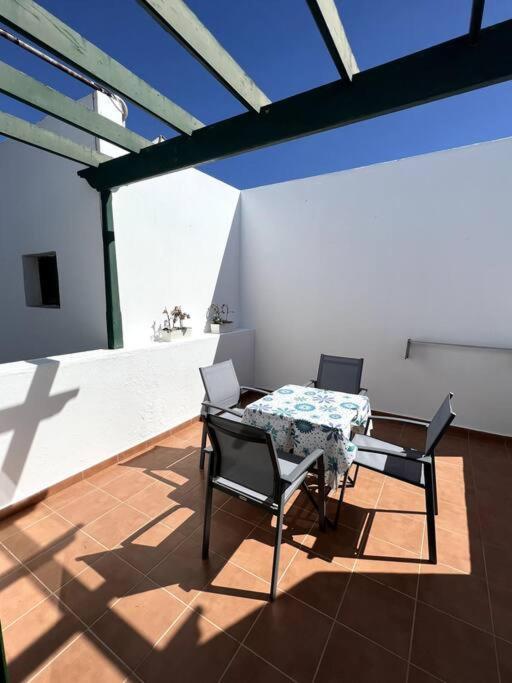 Casa Breen - Spacious 1 Bedroom Apartment In Matagorda With Communal Pool Tías Extérieur photo