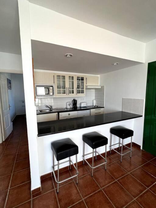 Casa Breen - Spacious 1 Bedroom Apartment In Matagorda With Communal Pool Tías Extérieur photo