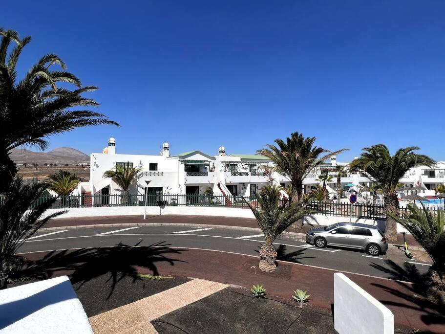 Casa Breen - Spacious 1 Bedroom Apartment In Matagorda With Communal Pool Tías Extérieur photo